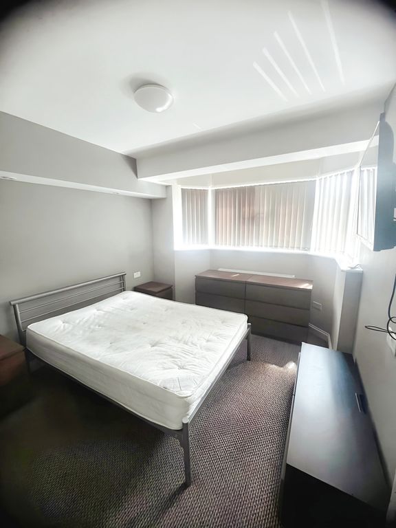 Property photo 3 of 11 27B51392-7F5F2870-F1ee-4F76-9d31-919473Bc5Dd3