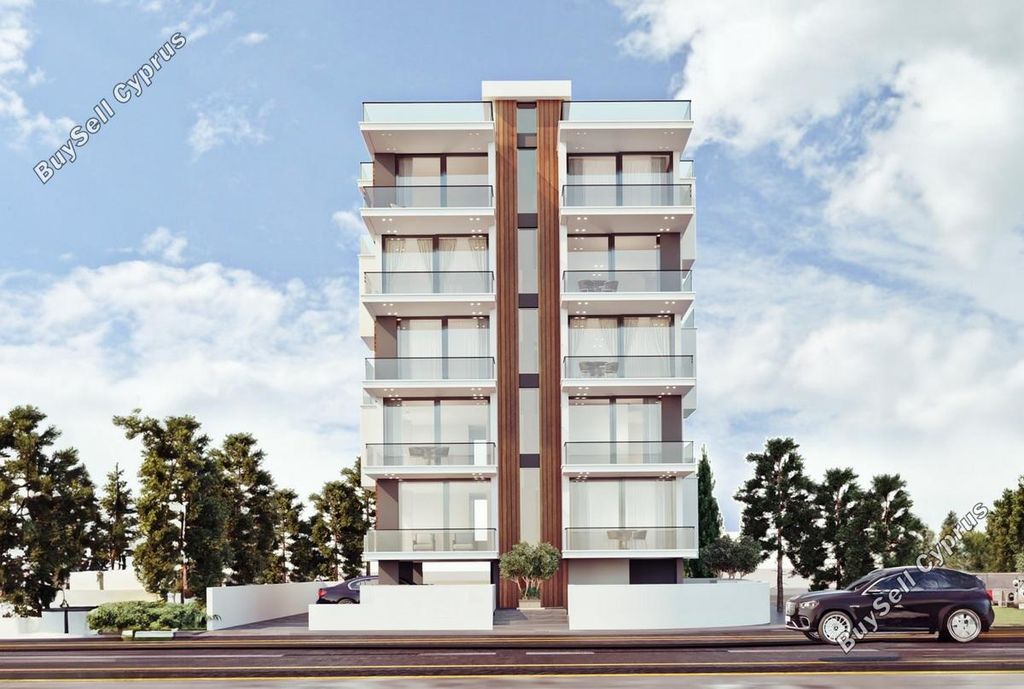 Property photo 2 of 6