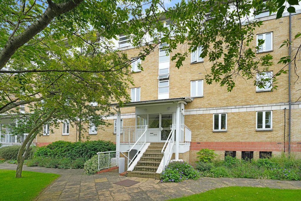 Property photo 1 of 10