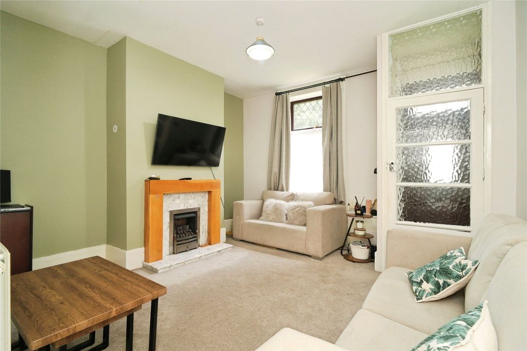 Property photo 2 of 17 Living Room