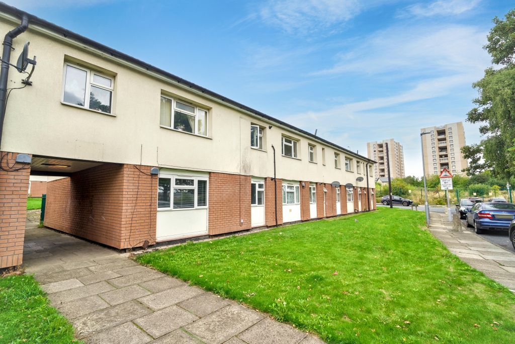 Property photo 1 of 15 9 Heddon Close, Bradford, West Yorkshire, Bd5 0Tb