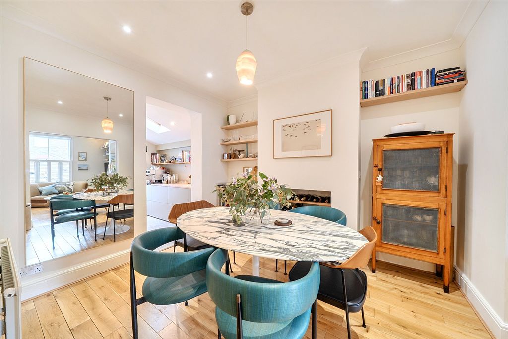 Property photo 3 of 19 Picture No. 15