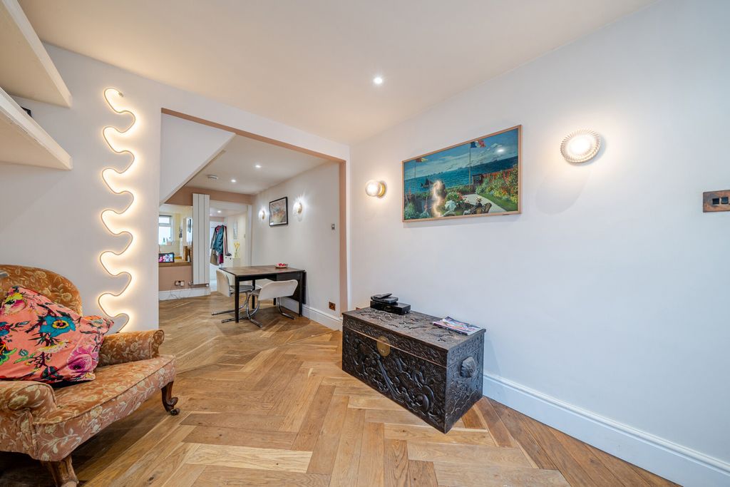 Property photo 1 of 18 1450045-5-69F091d...