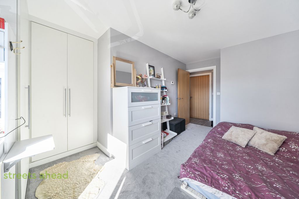 Property photo 3 of 15 2E19944A-3A9F-438...
