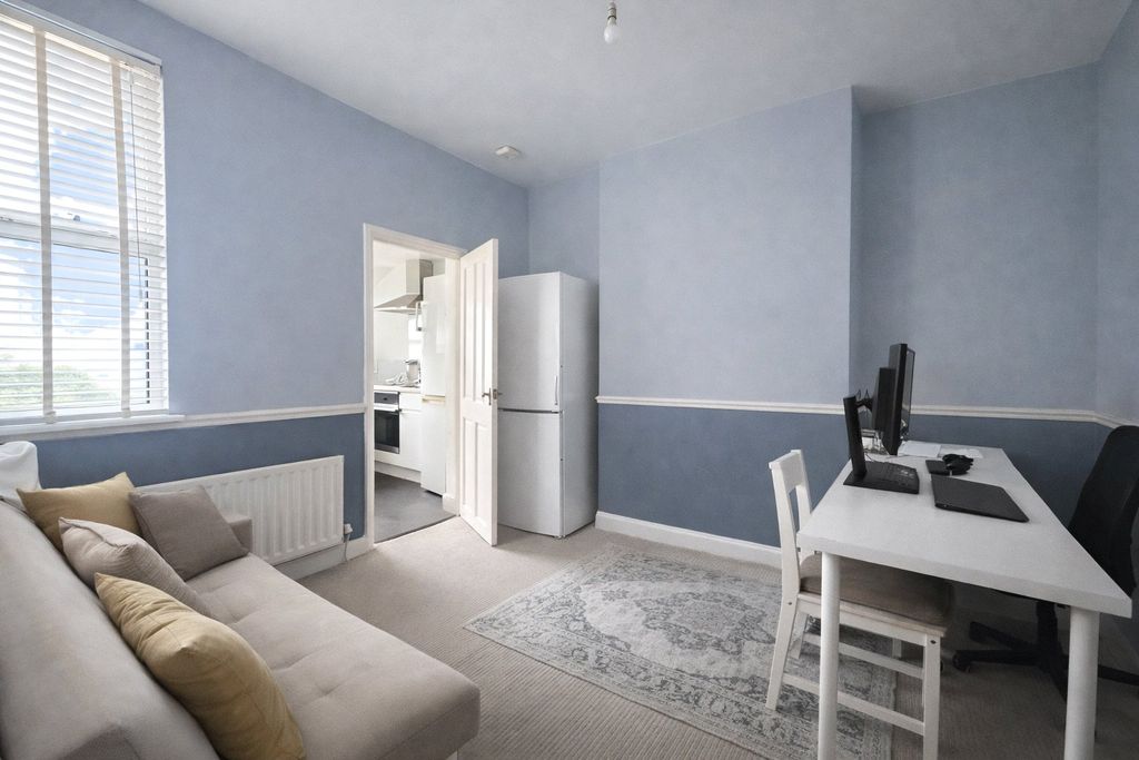 Property photo 3 of 13 Picture 3