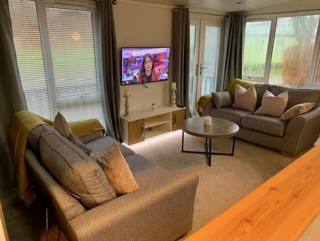 Property photo 1 of 7 Main Photo