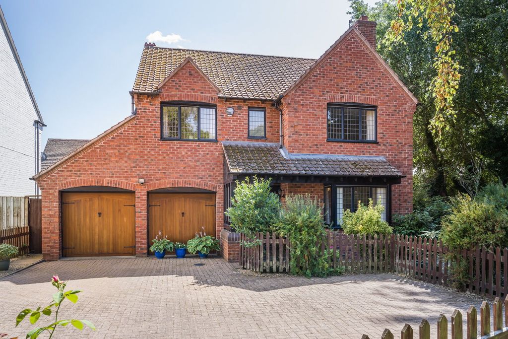Property photo 1 of 16