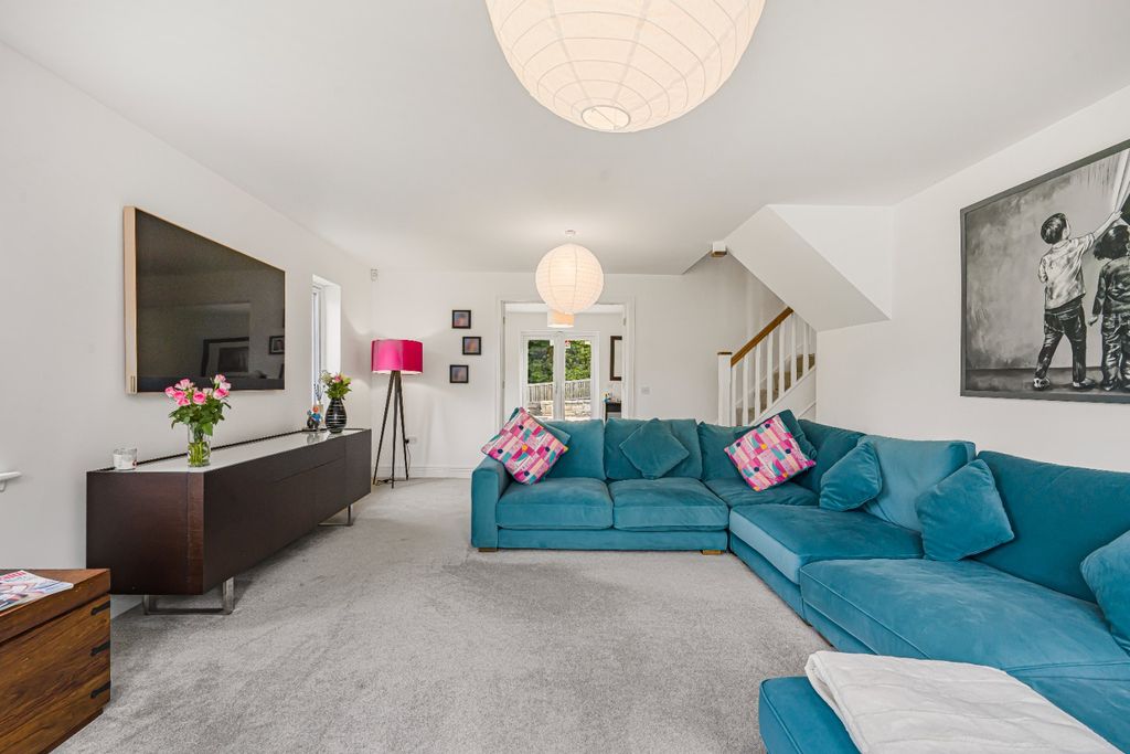 Property photo 3 of 57 5166729