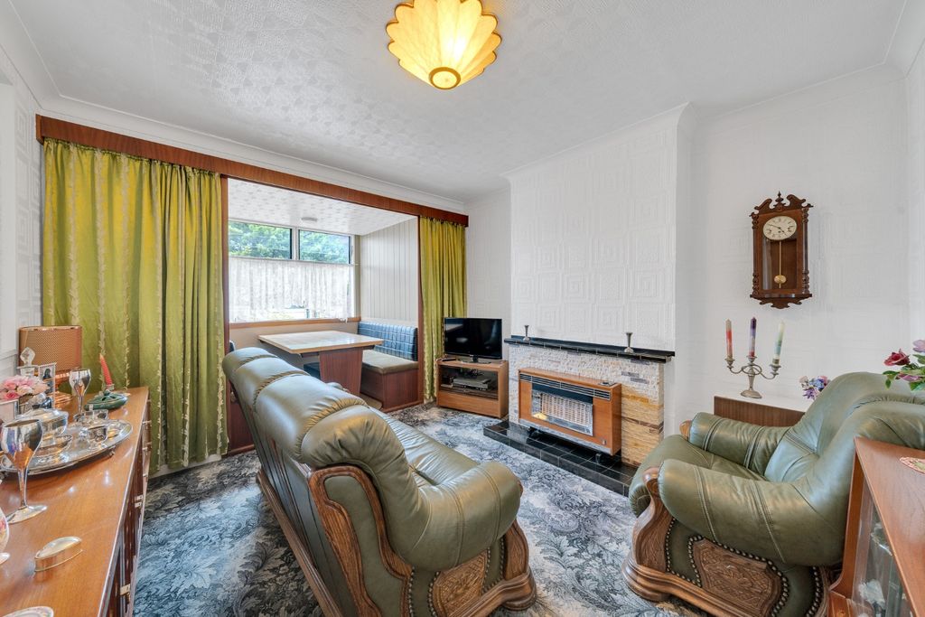 Property photo 3 of 23 4683745