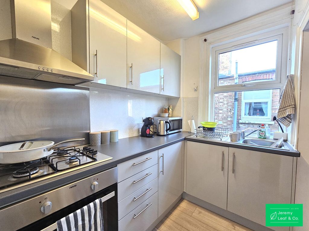 Property photo 2 of 15 Kitchen