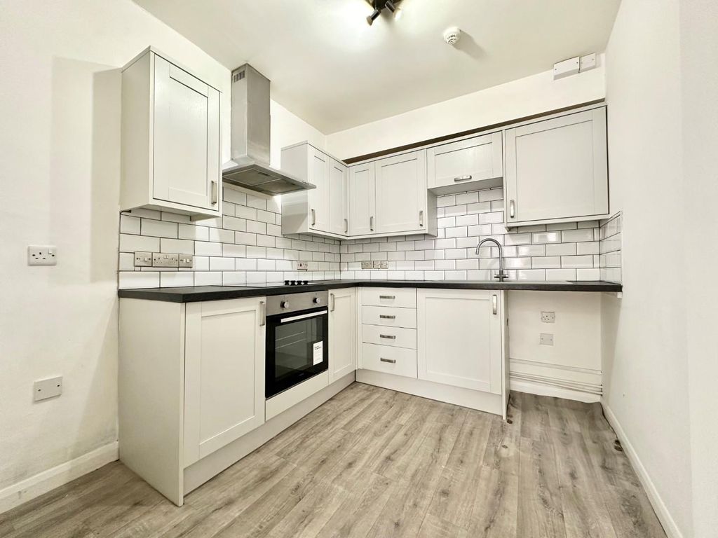 Property photo 2 of 5 Kitchen.Jpg