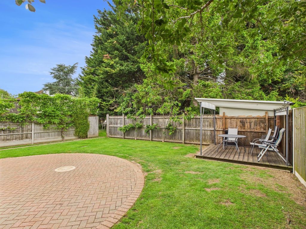 Property photo 2 of 18