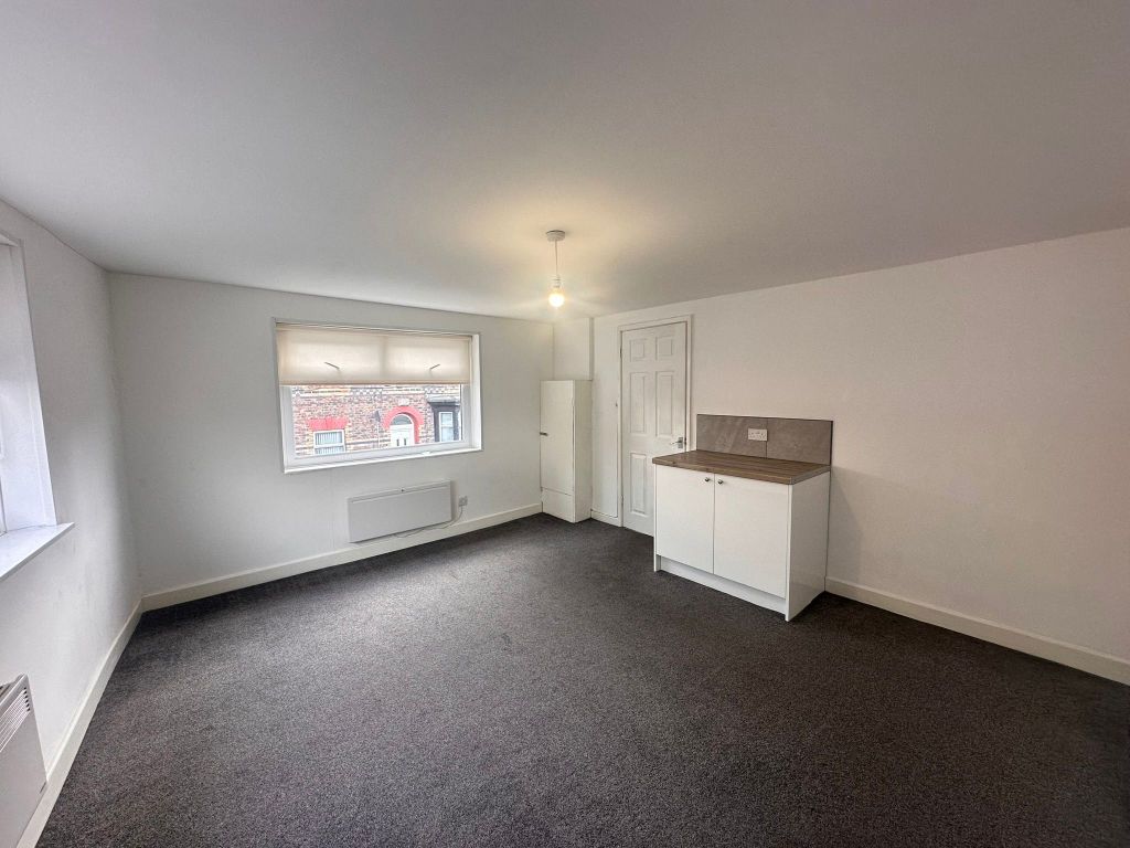 Property photo 2 of 7 Living Room