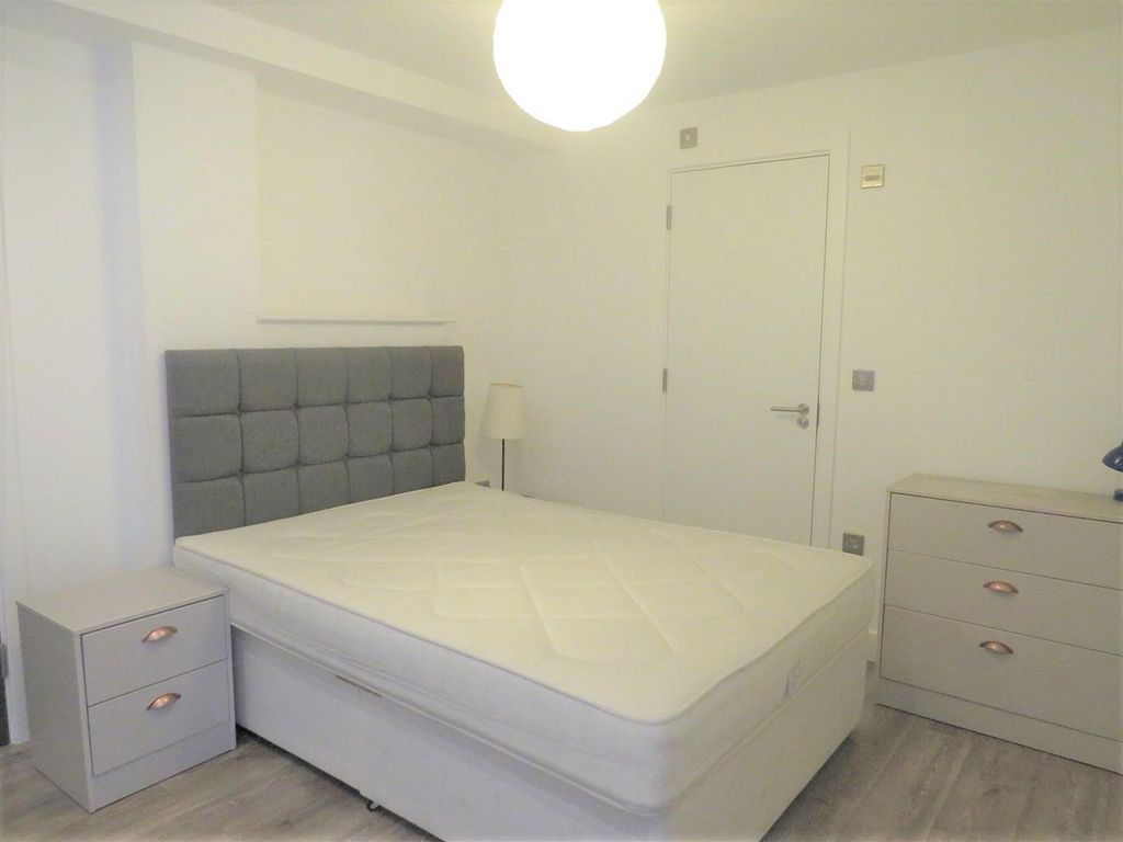 Property photo 2 of 8 Bedroom 1