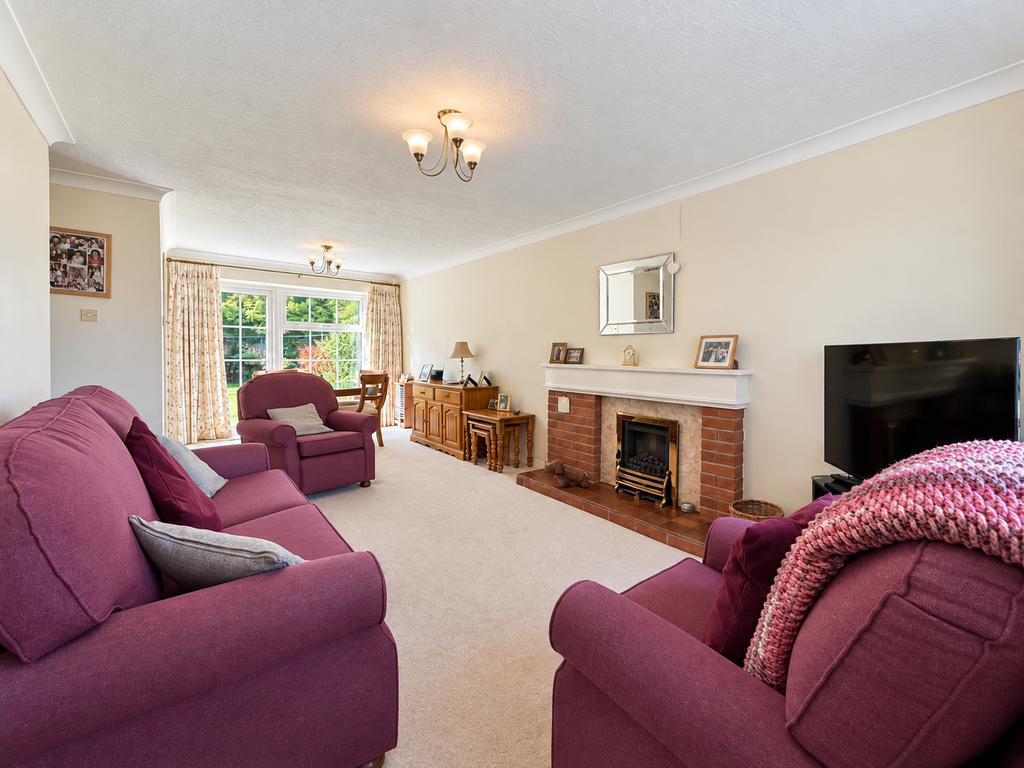 Property photo 2 of 18