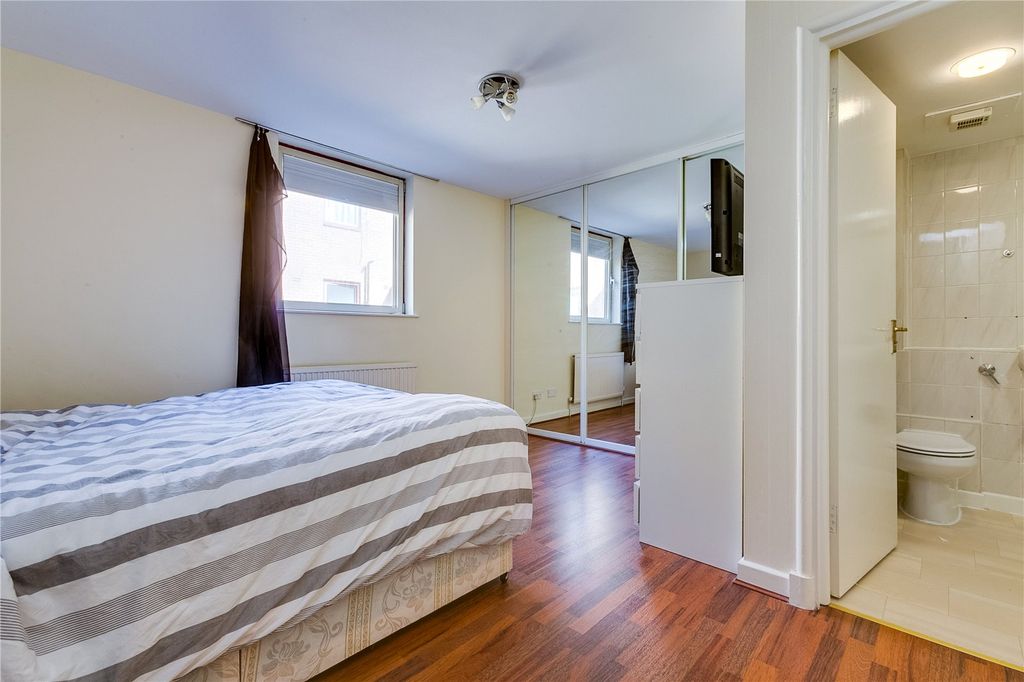 Property photo 3 of 5