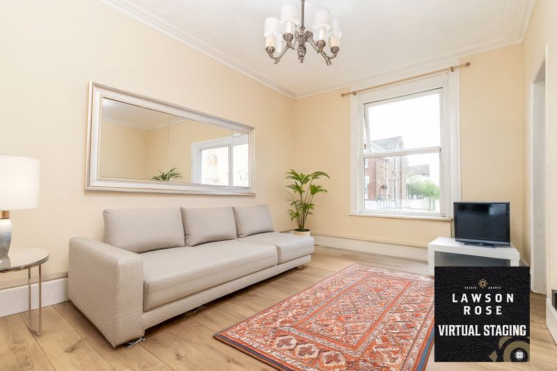 Property photo 2 of 6 .