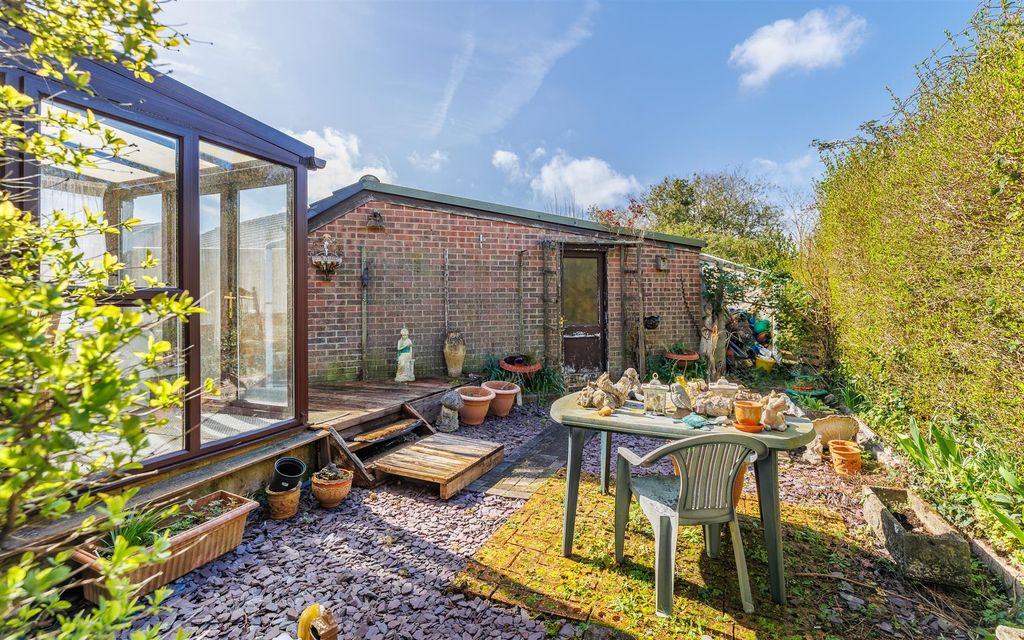 Property photo 3 of 22 8.Jpg