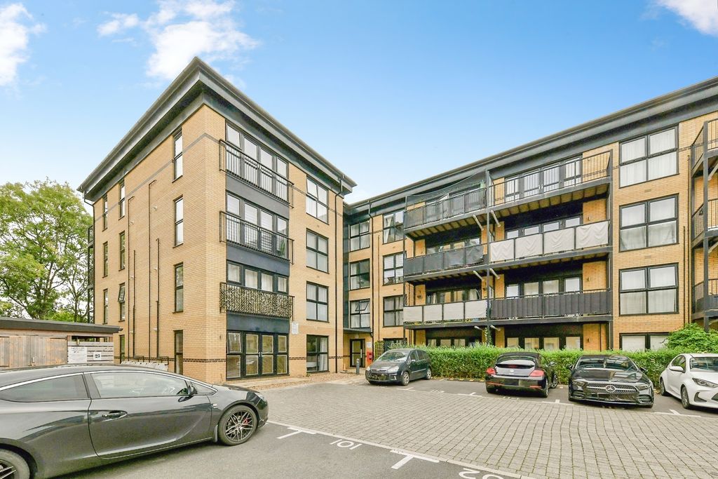 Property photo 1 of 17 Pbox-Img.Jpg