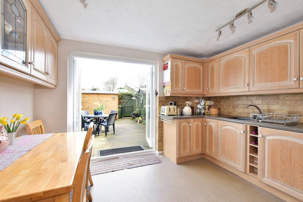 Property photo 3 of 11