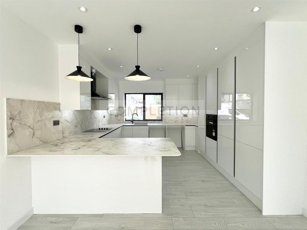 Property photo 2 of 14 2.Jpg