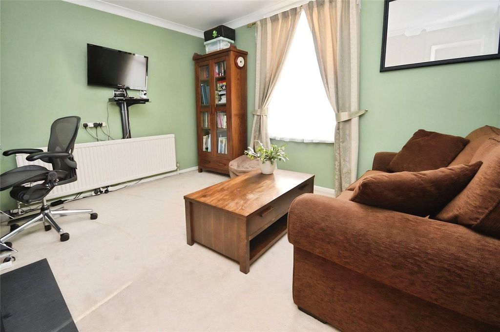 Property photo 2 of 15 Picture No. 36