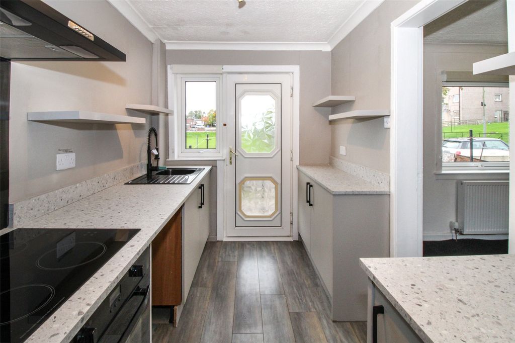 Property photo 2 of 17 Picture 2