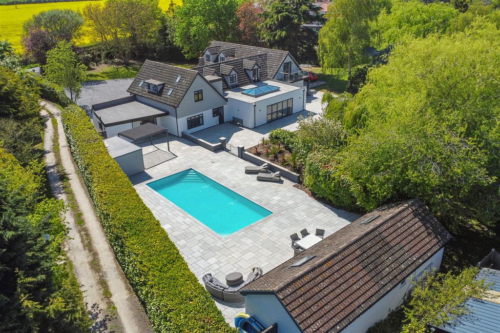 Property photo 3 of 38 Aerial