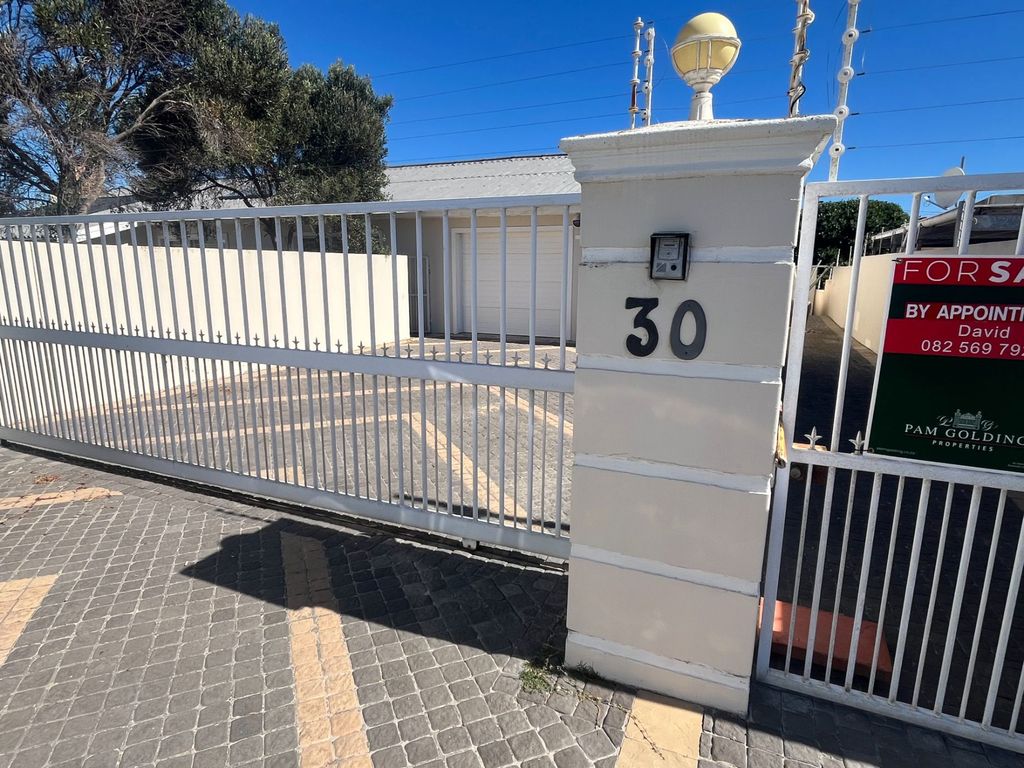 Property photo 3 of 55 1Sw1724390