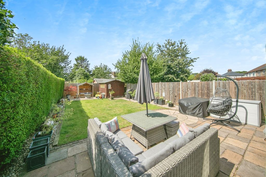 Property photo 3 of 17