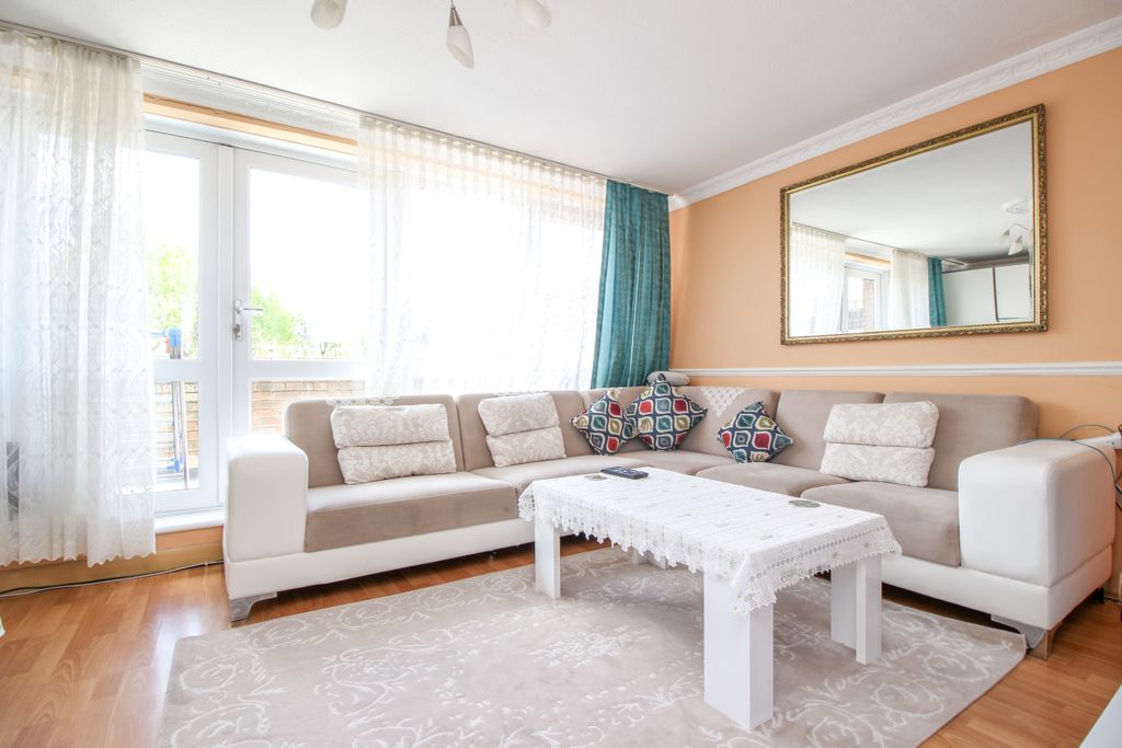 Property photo 3 of 15