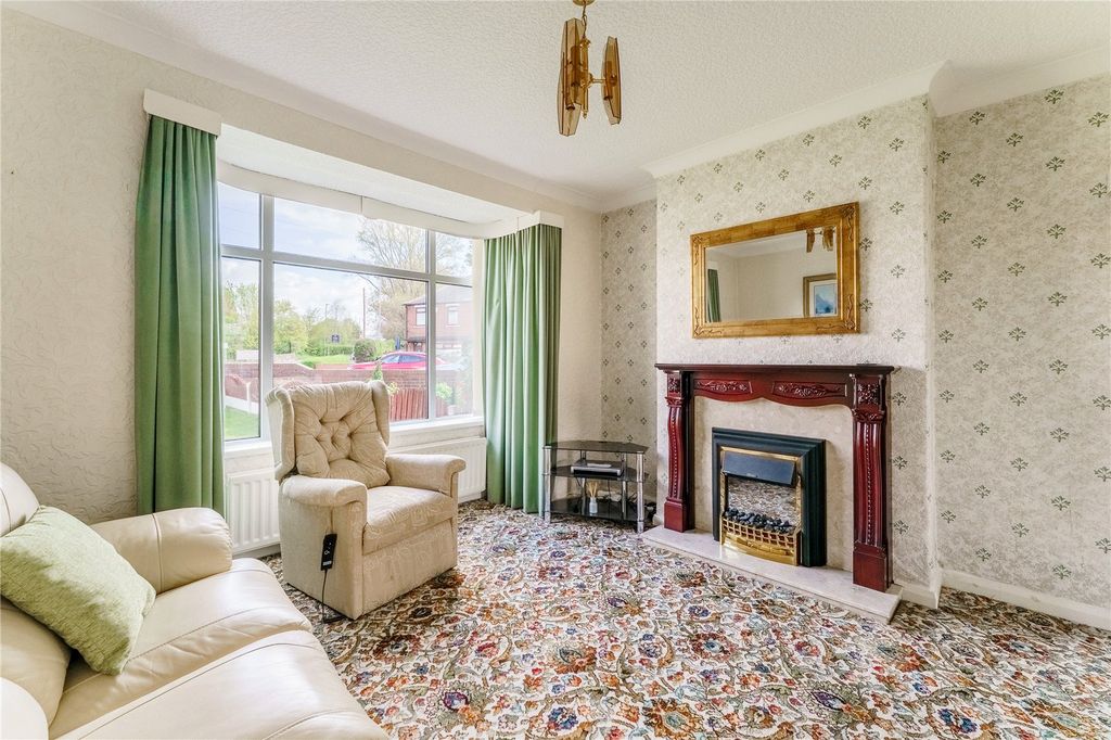 Property photo 2 of 28 Picture No. 18