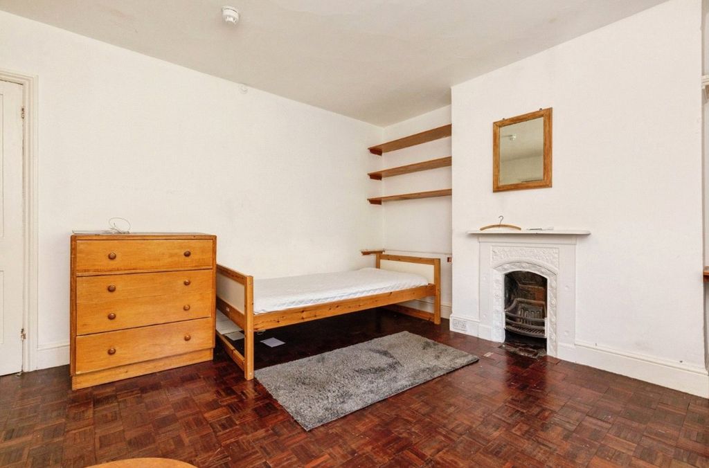 Property photo 2 of 7 Picture No. 02