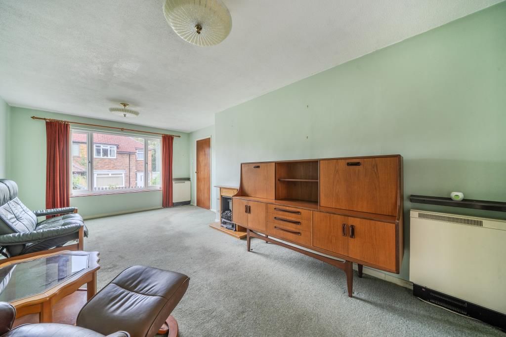 Property photo 2 of 20 Living Room