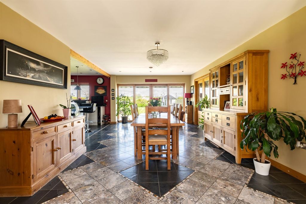 Property photo 3 of 31 Dsc04250-Hdr.Jpg