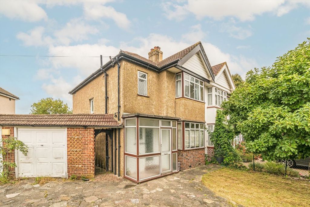 Property photo 1 of 7