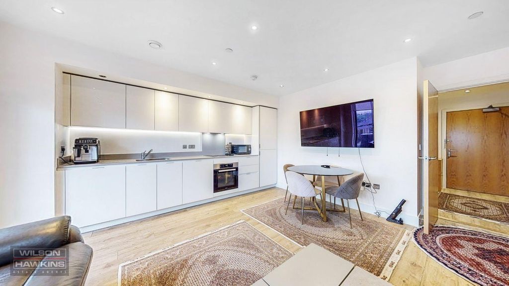 Property photo 1 of 13 65 Masters Court, Lyon Road - Olnbth5Gd3Dq8Krhecab