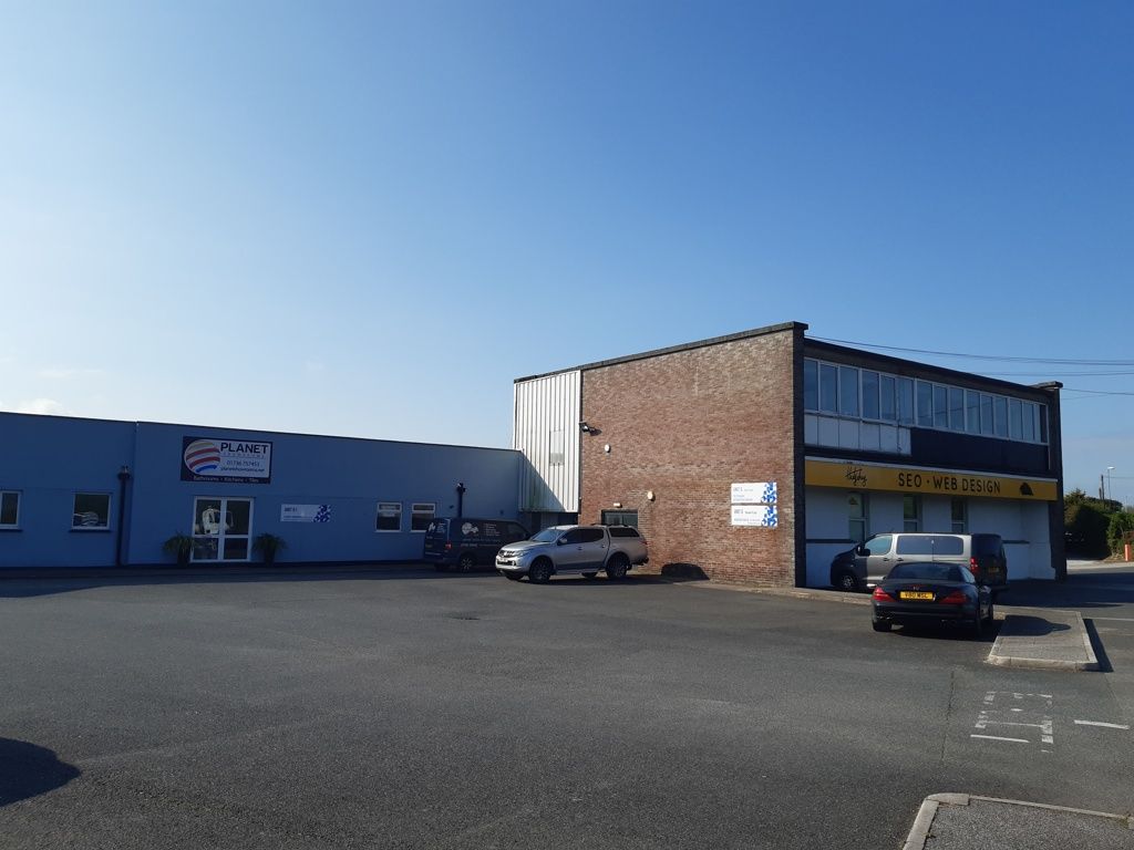 Property photo 2 of 9 Photo 8