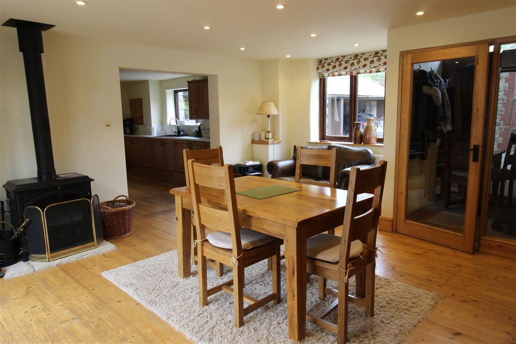 Property photo 2 of 13 Dining Area.Jpg