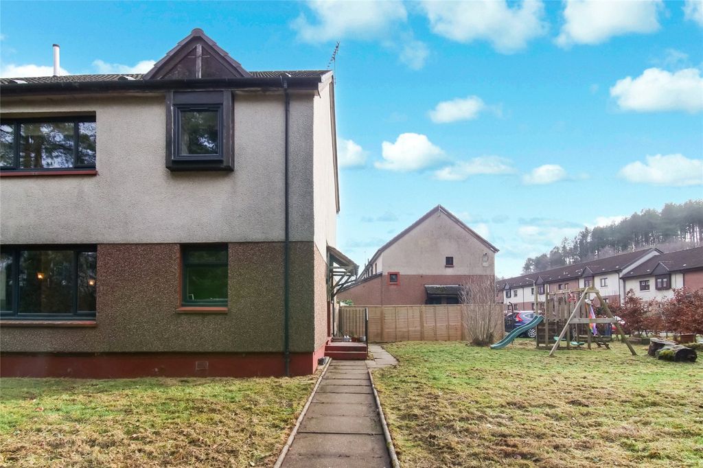 Property photo 1 of 25 Picture No. 06