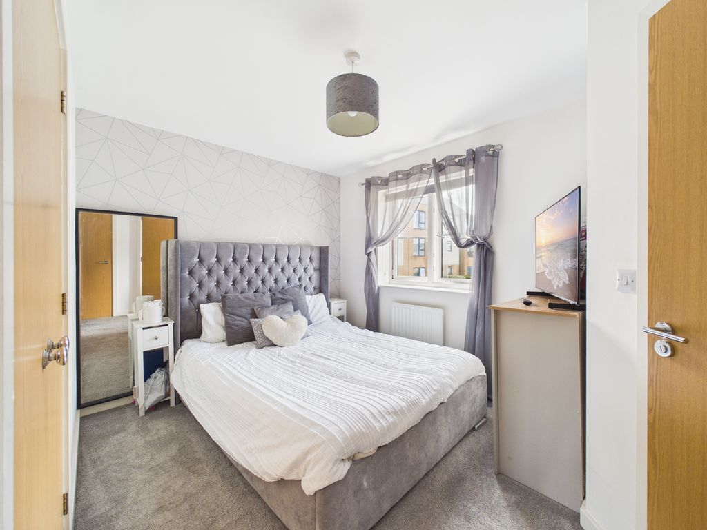 Property photo 3 of 13 Photo 2