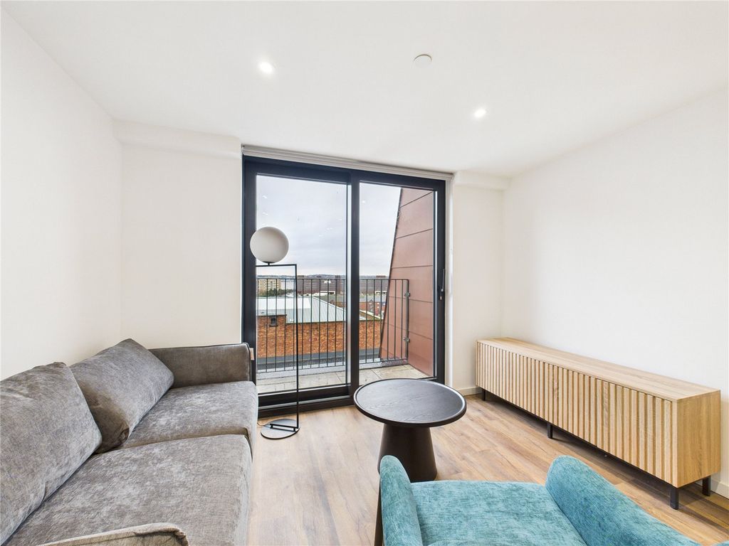 Property photo 3 of 6 Picture No. 07