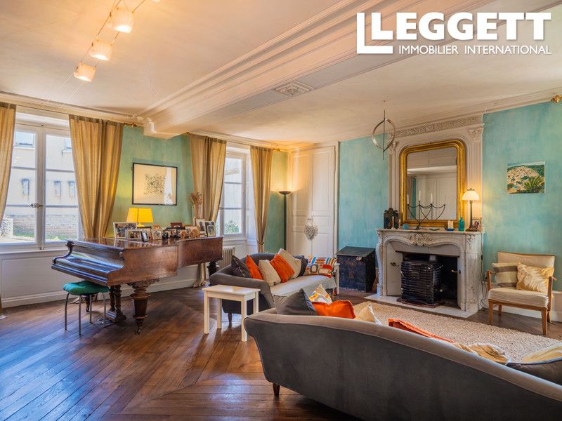 Property photo 2 of 10