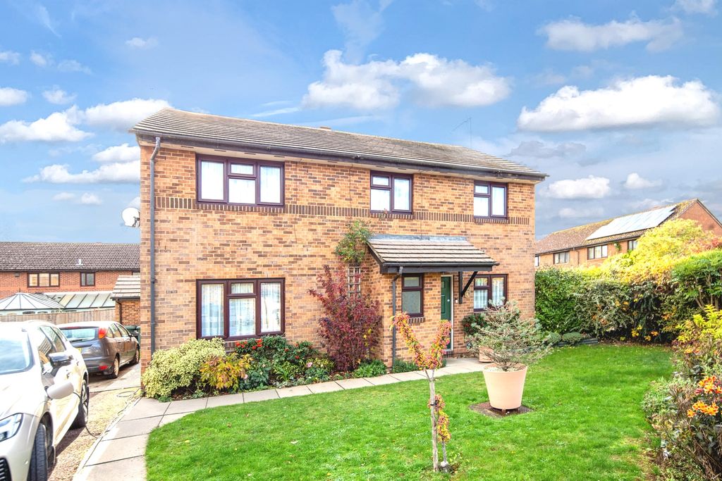 Property photo 2 of 24 Front