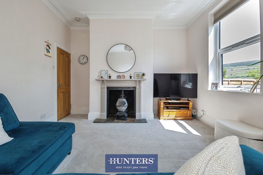 Property photo 2 of 40 Pbox-Img.Jpg