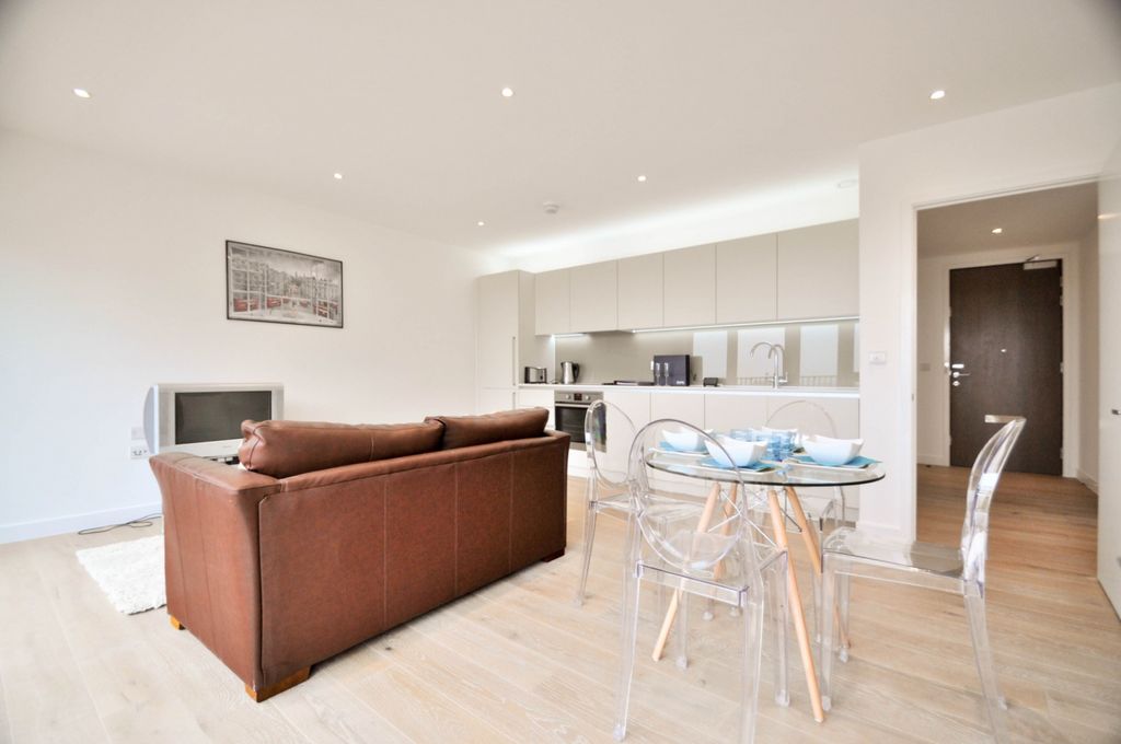 Property photo 3 of 8 4492732