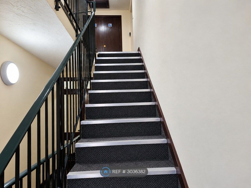 Property photo 3 of 9 Communal Staircase