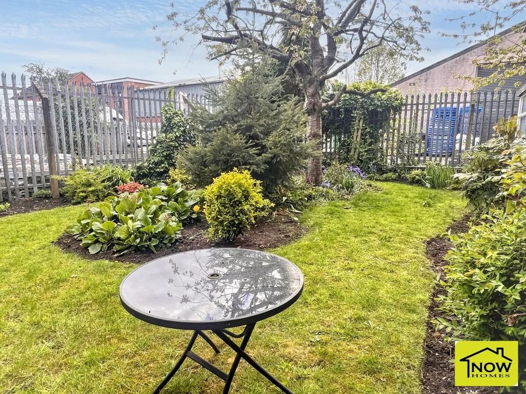 Property photo 3 of 8 Picture 3