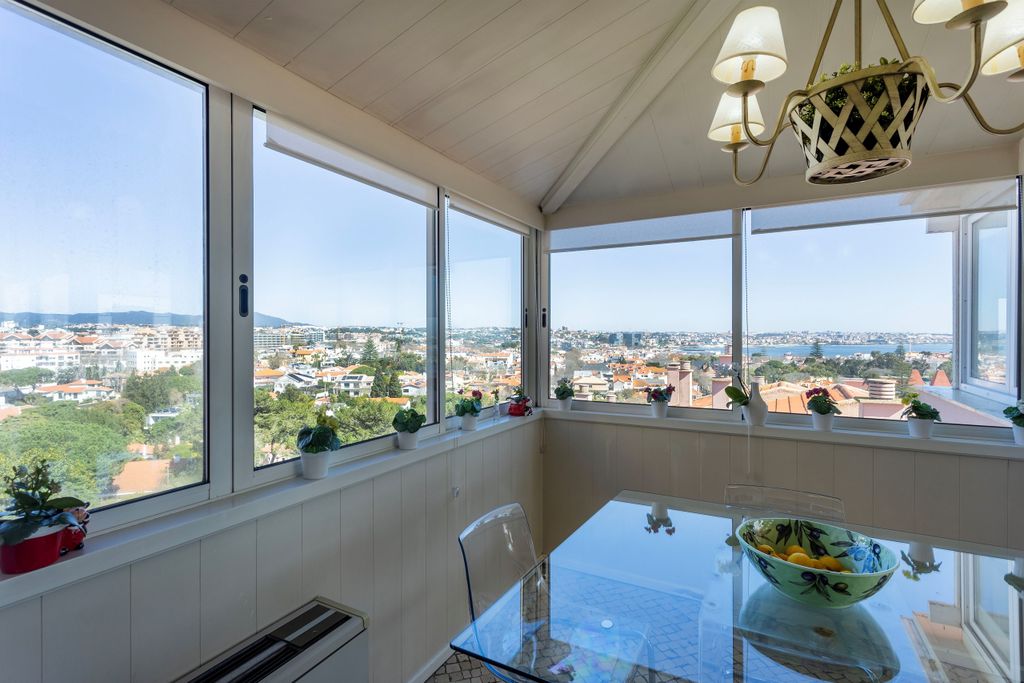 Property photo 2 of 26