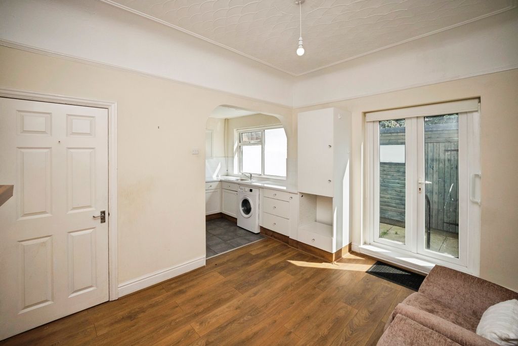 Property photo 3 of 26